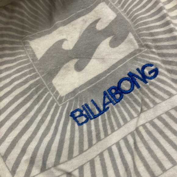 White Billabong Shirt - Picture 2 of 4